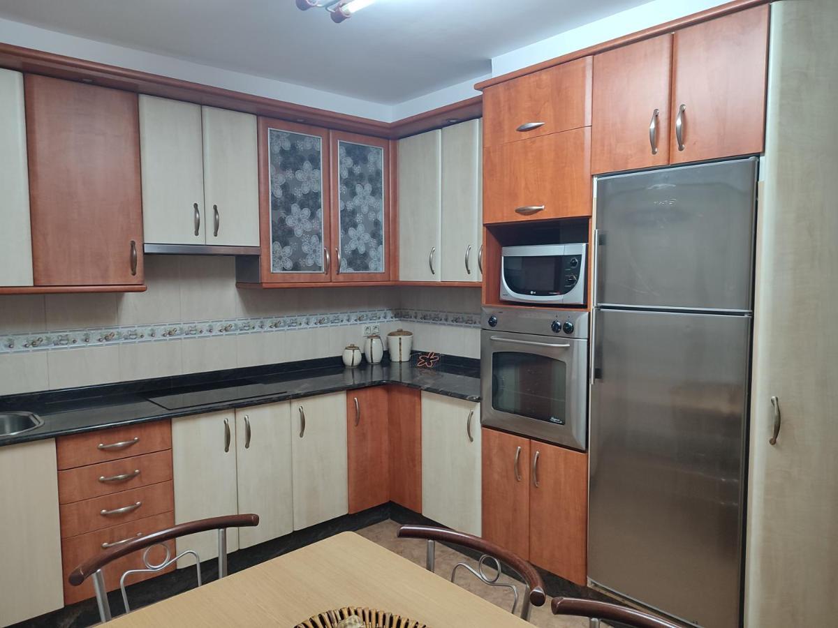 Piso Muy Grande Appartement Moaña Buitenkant foto