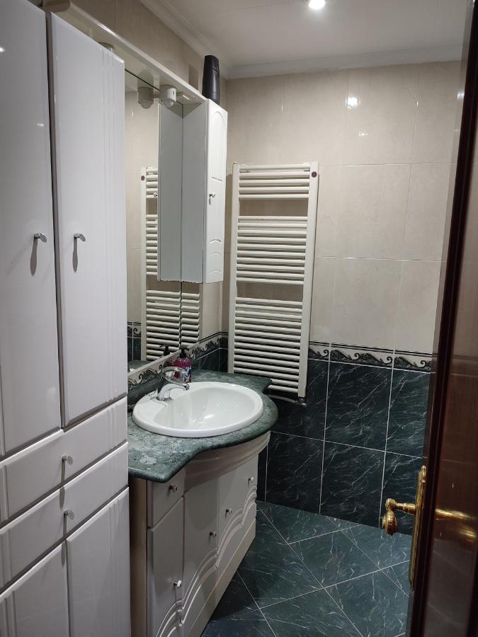 Piso Muy Grande Appartement Moaña Buitenkant foto