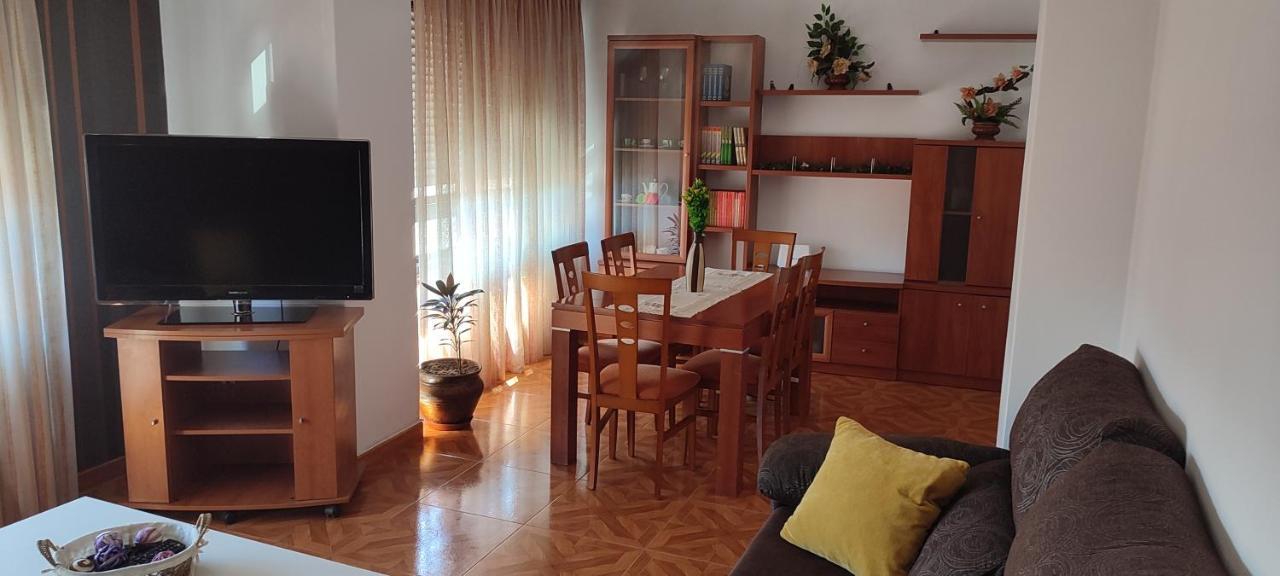 Piso Muy Grande Appartement Moaña Buitenkant foto